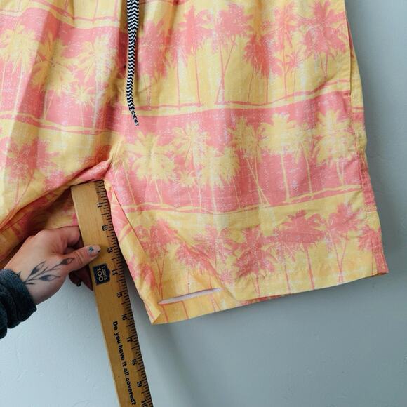 Franks Yellow And Orange Palm Tree Board Shorts Men’s Size L - Picture 4 of 9